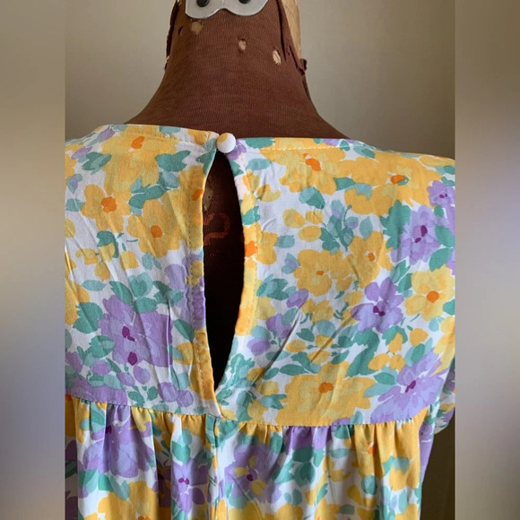 Emily wonder floral blouse, spring flowers top - Picture 5 of 8